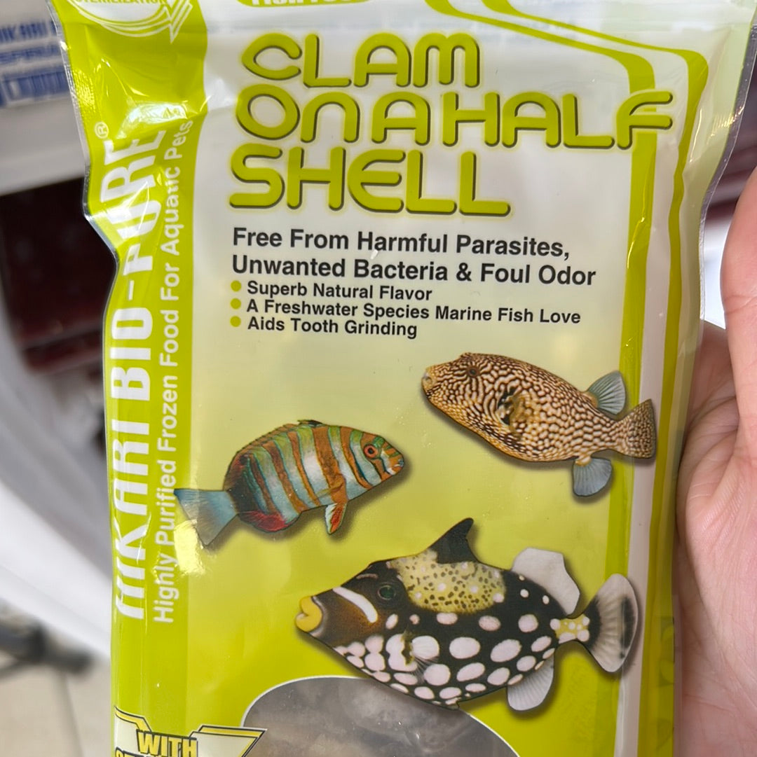 HIKARI Frozen Clams on Half Shell 4oz